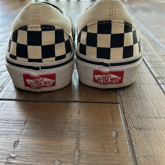 Checkered Van sneakers women’s size 6 - Picture 3 of 4